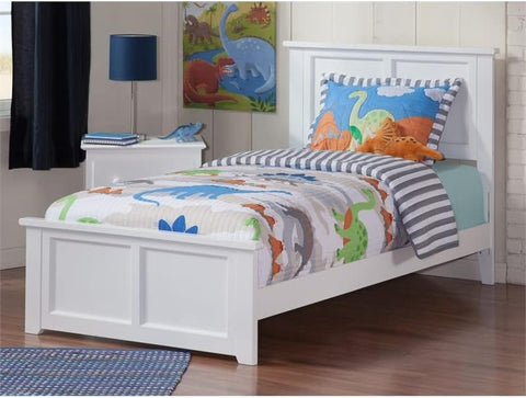 Oakestry Madison Twin Bed with Matching Foot Board in White