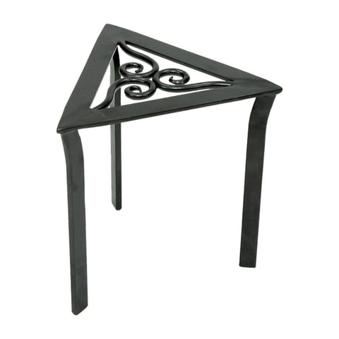 Oakestry Triangular Wrought Iron Trivet Plant Stand Metal Display Riser for Indoor Outdoor Pots Planters Patio Garden Home Decor Decorative Stable Compact Space Saving Black Finish Use Everyday Living