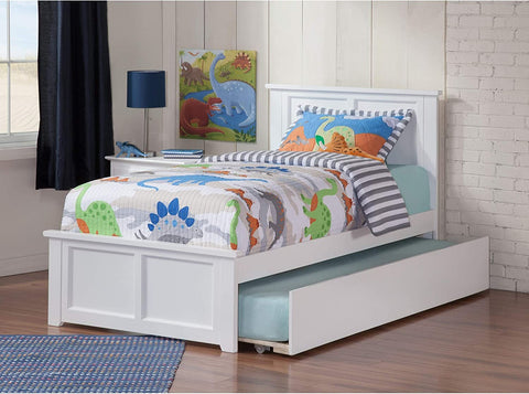 Oakestry Twin Extra Long Bed with Footboard and Twin Extra Long Trundle in White